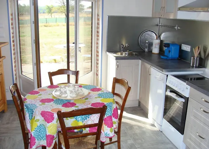 Ancienne Fromagerie : Avec Acces Canal, Jardin Et Terrasse - Fr-1-489-608 * Gannay-sur-Loire